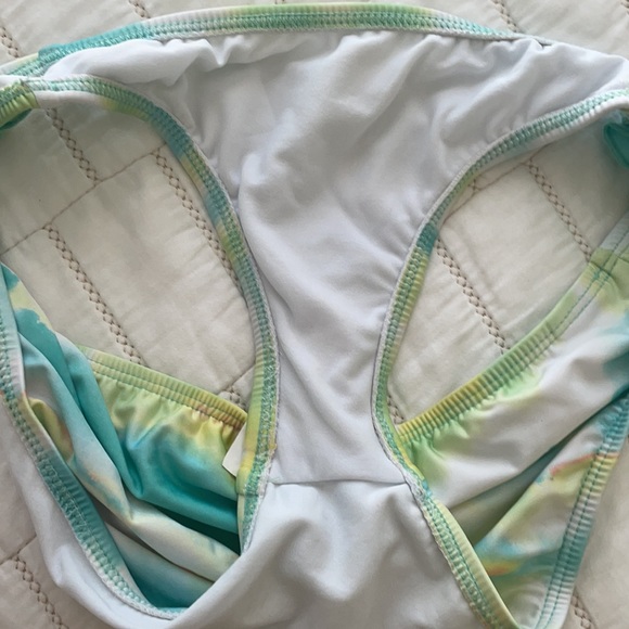 Gianni Bini bikini set - Picture 8 of 12